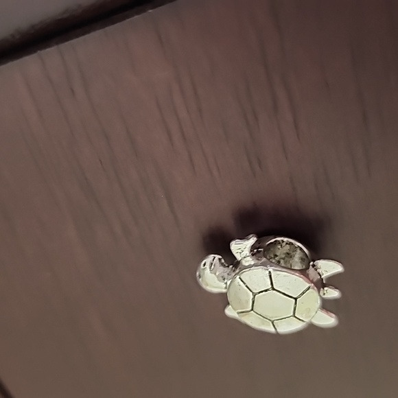 TURTLE  Charm for European Style Bracelets Tibeten alloys - Picture 4 of 5